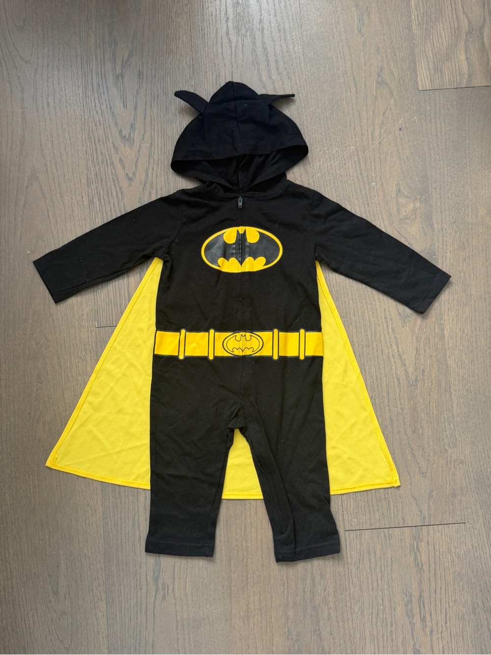 Batman Baby Costume. Age 12-18M. NEW